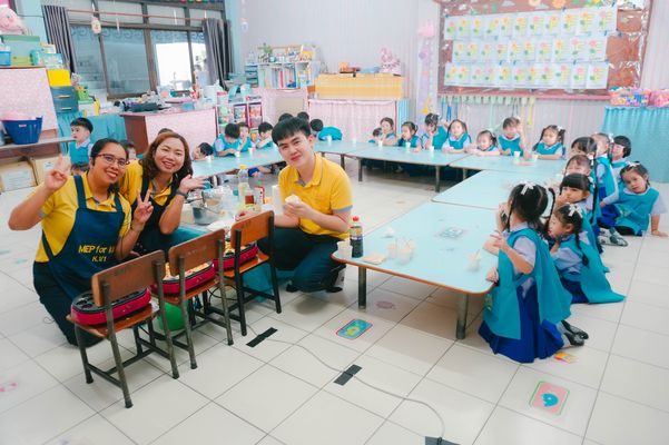 โรงเรียนปรีชานุศาสน์